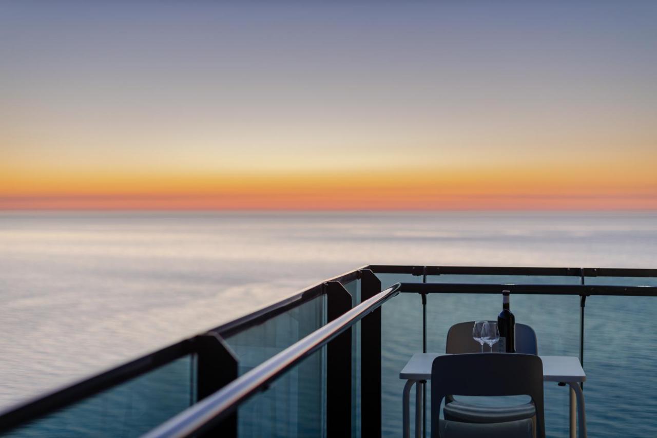 The Spot Apartments - Orbi Beach Tower Батумі Екстер'єр фото