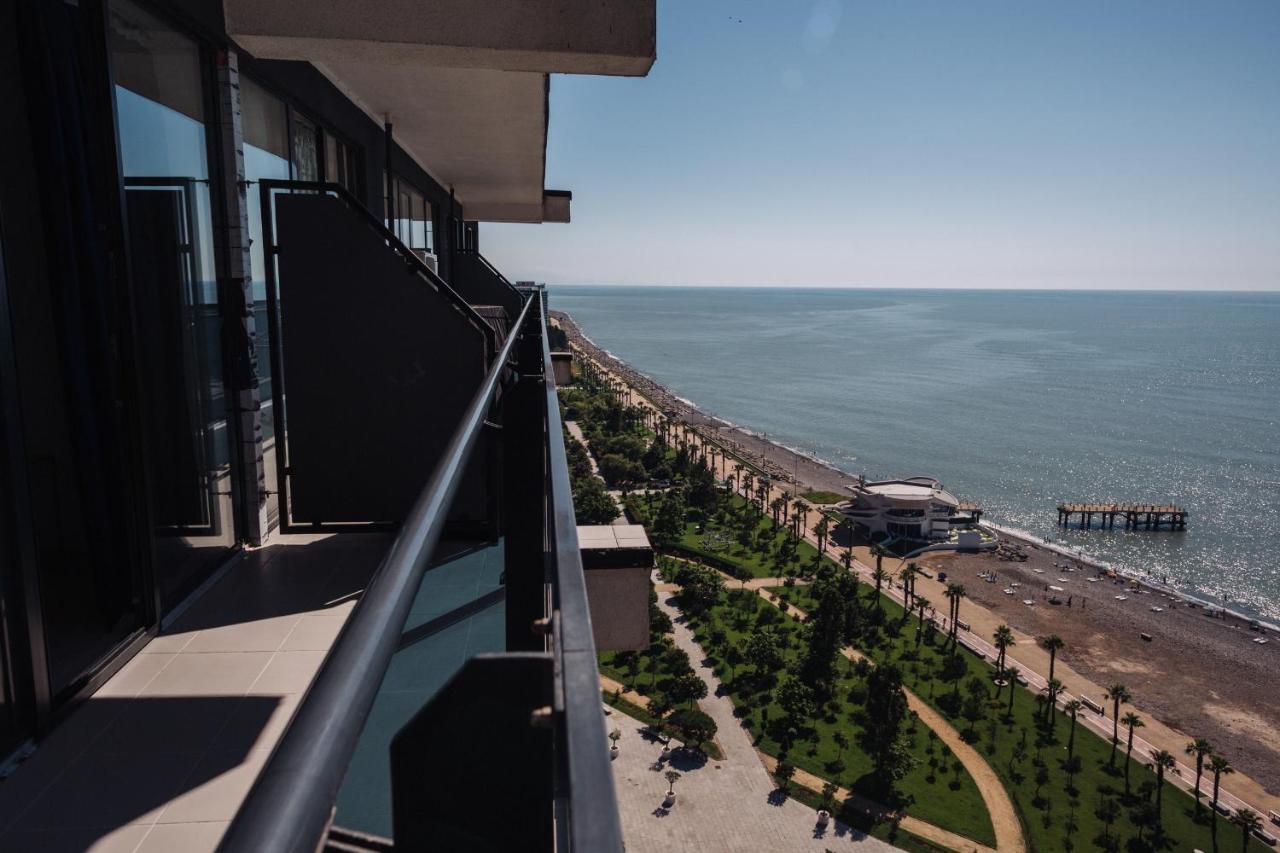 The Spot Apartments - Orbi Beach Tower Батумі Екстер'єр фото