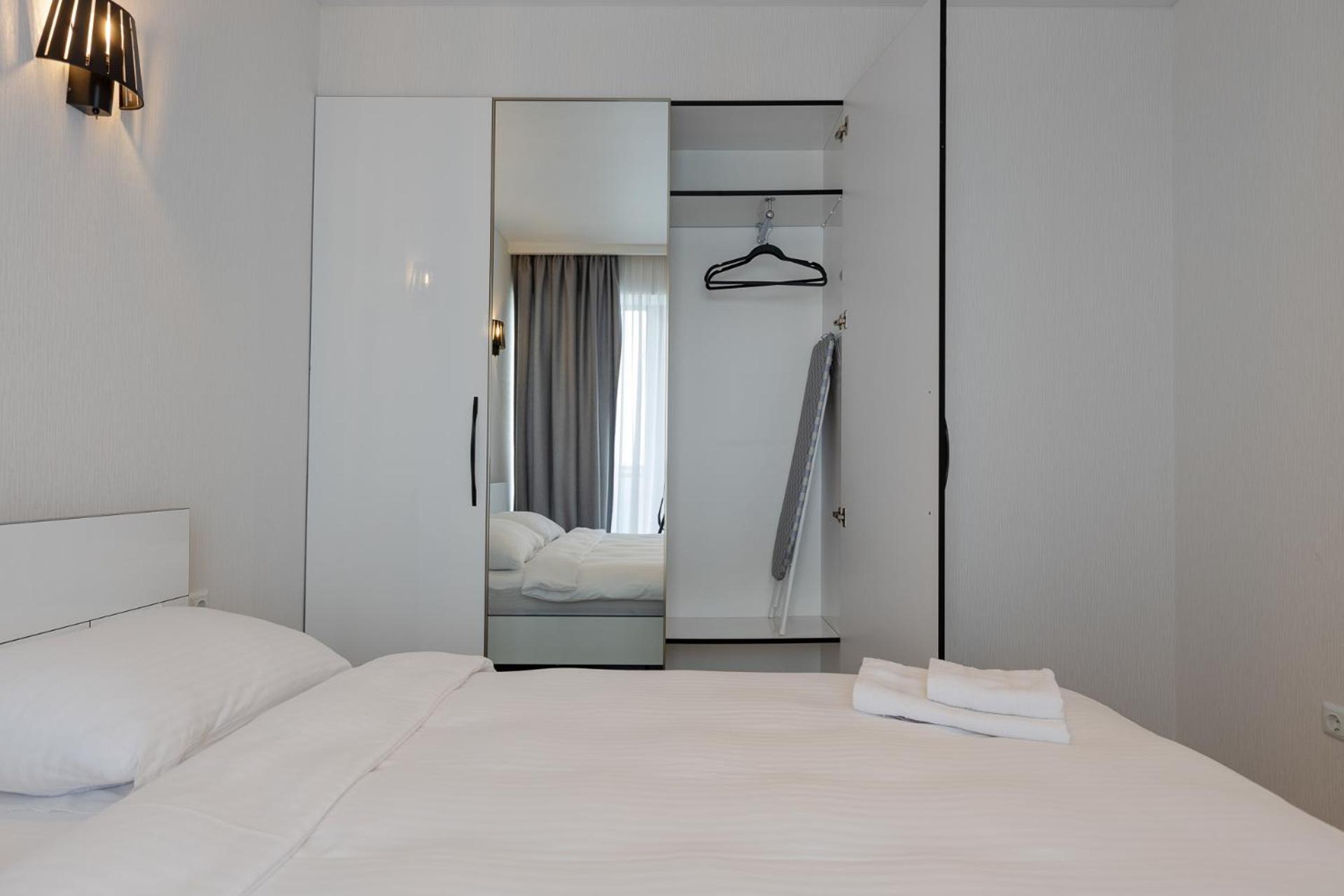 The Spot Apartments - Orbi Beach Tower Батумі Екстер'єр фото