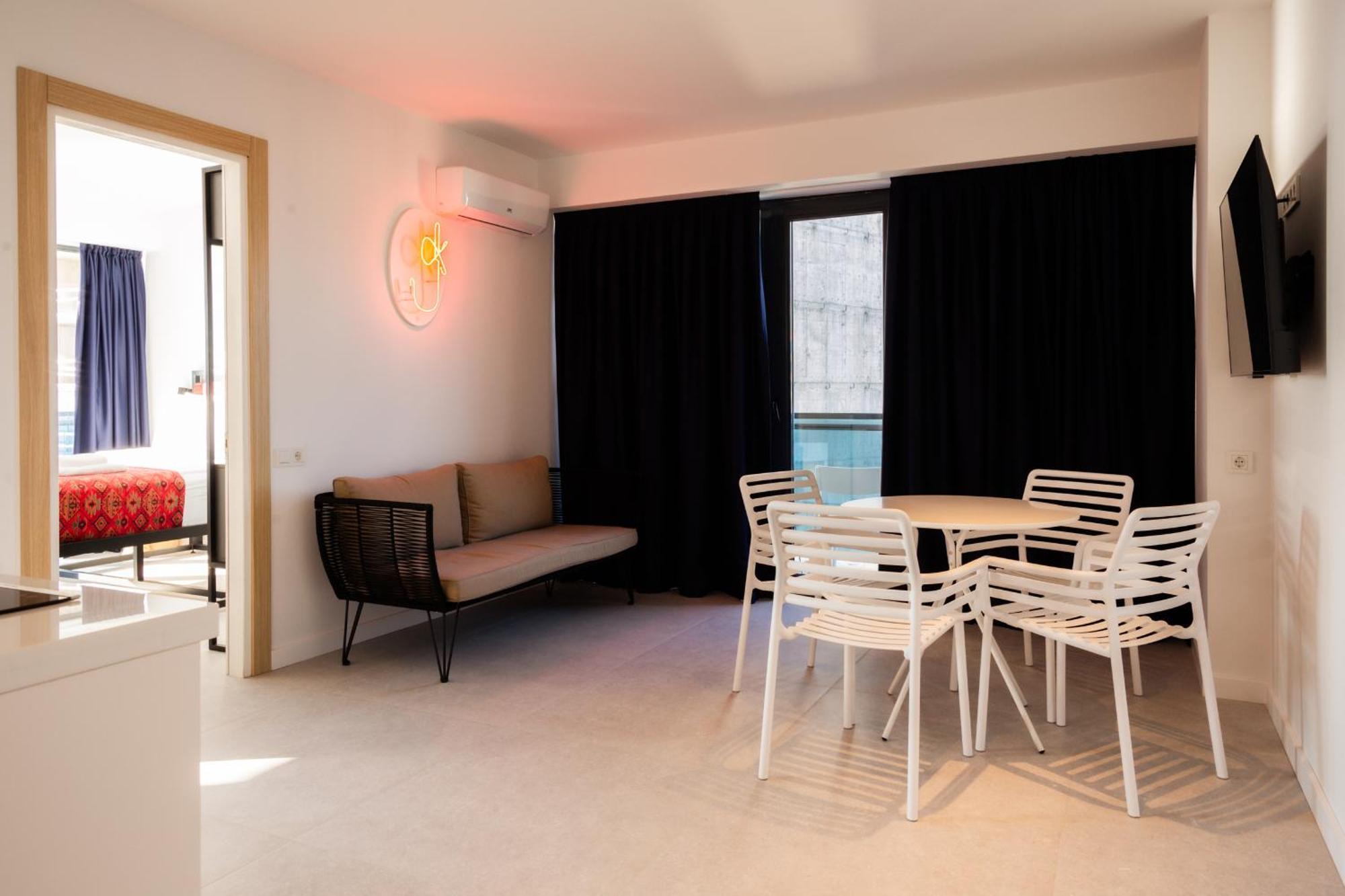 The Spot Apartments - Orbi Beach Tower Батумі Екстер'єр фото
